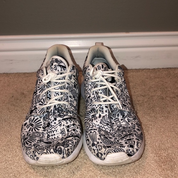 Nike Shoes - Nike Roshe One  Print Doodle Sketches